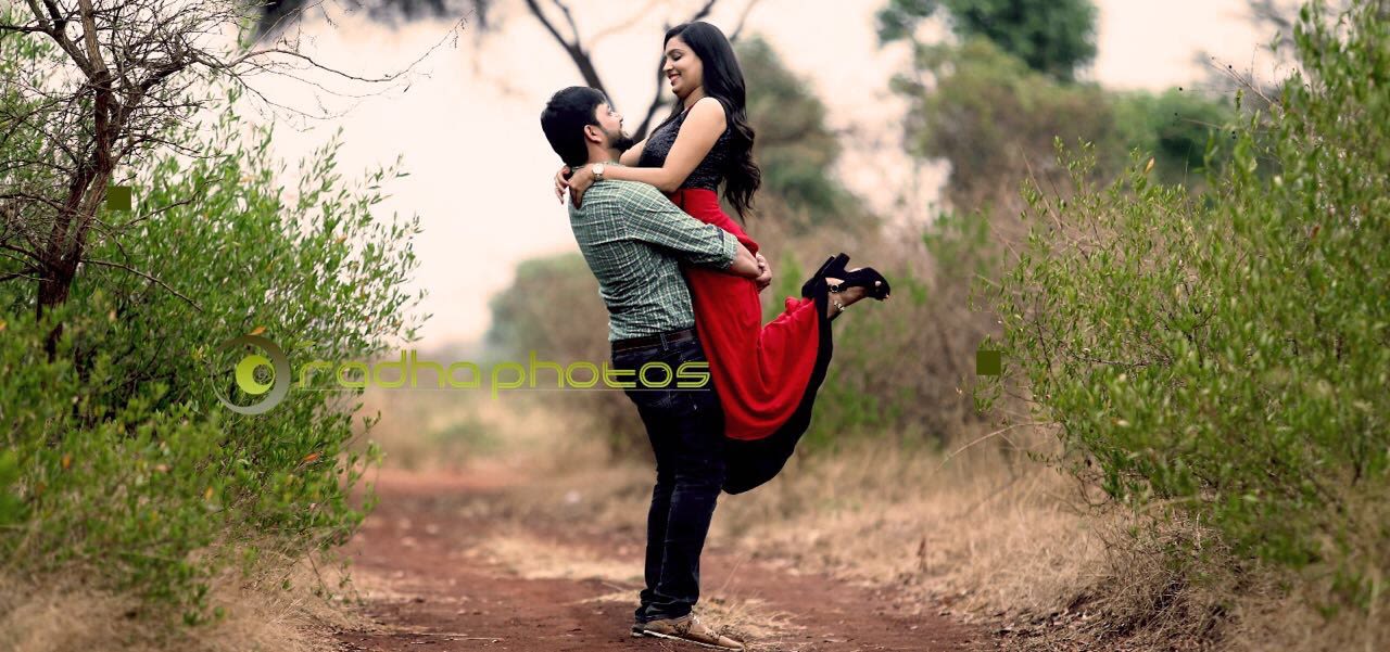 Lift Me Up! by Radha Photos Wedding-photography | Weddings Photos & Ideas