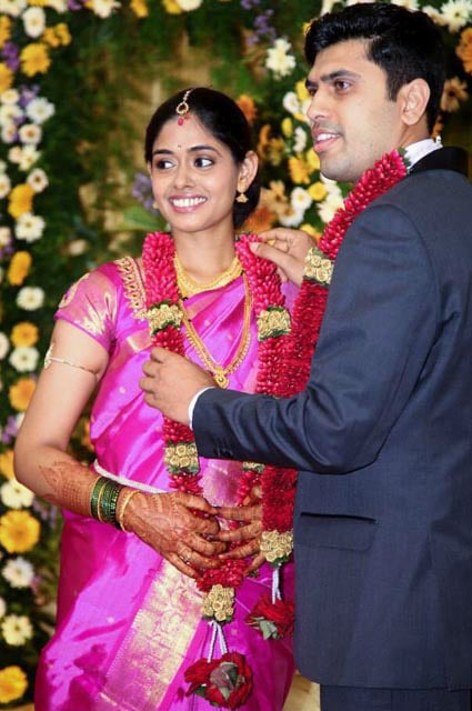 Bride And Groom On Wedding Day by Radha Photos Wedding-photography | Weddings Photos & Ideas