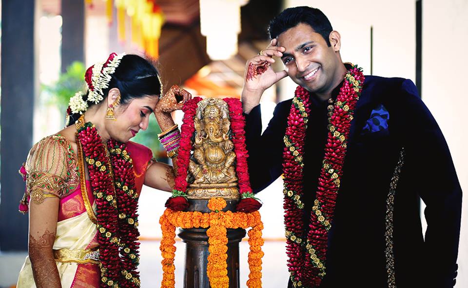 Couple Portrait On Wedding Day by Radha Photos Wedding-photography | Weddings Photos & Ideas
