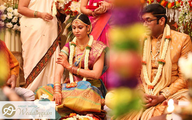 South Indian Bride Wearing a Beautiful Mang Teeka by Great Indian Weddings Wedding-photography | Weddings Photos & Ideas