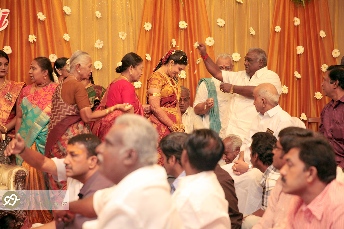 Counting on blessings by Great Indian Weddings Wedding-photography | Weddings Photos & Ideas