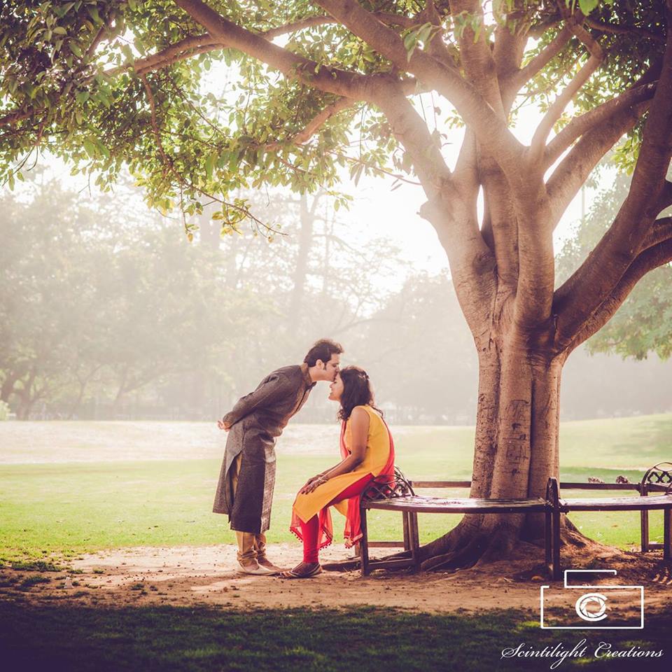Classic Romantic Bride and Groom-To-Be Pose Under a Tree by Gracian Wedding-photography | Weddings Photos & Ideas