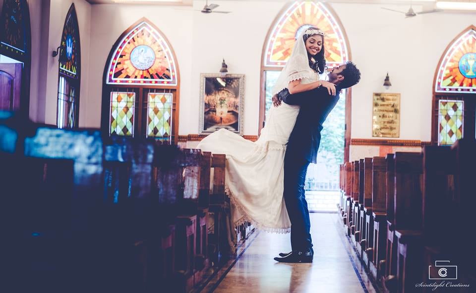 Romantic Bride and Groom Pose During Their Wedding Day by Gracian Wedding-photography | Weddings Photos & Ideas