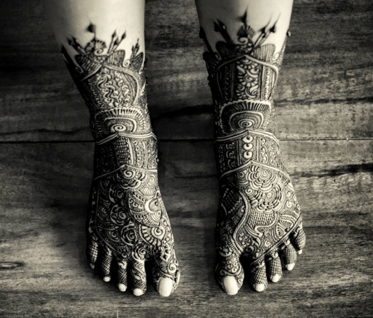 Pakistani Bridal Feet Mehendi Design by Devansh Rangani Bridal-mehendi | Weddings Photos & Ideas