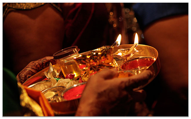 Hindu Wedding Paraphernalia by Soham Bais Wedding-photography | Weddings Photos & Ideas