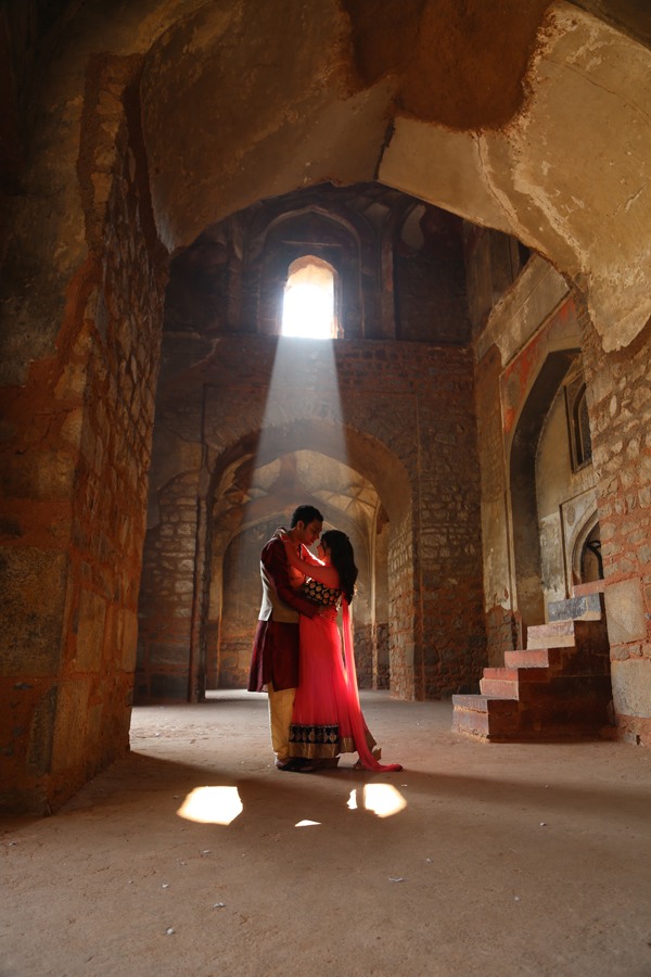 Bride and Groom Shoot Against a Stunning Backdrop by navin photography Wedding-photography | Weddings Photos & Ideas