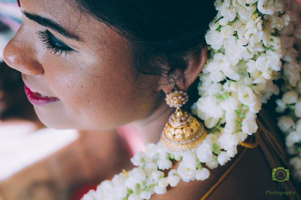 South Indian Bride Wearing Beautiful Flower Hair Accessories by Jagadeesh J Bridal-jewellery-and-accessories | Weddings Photos & Ideas