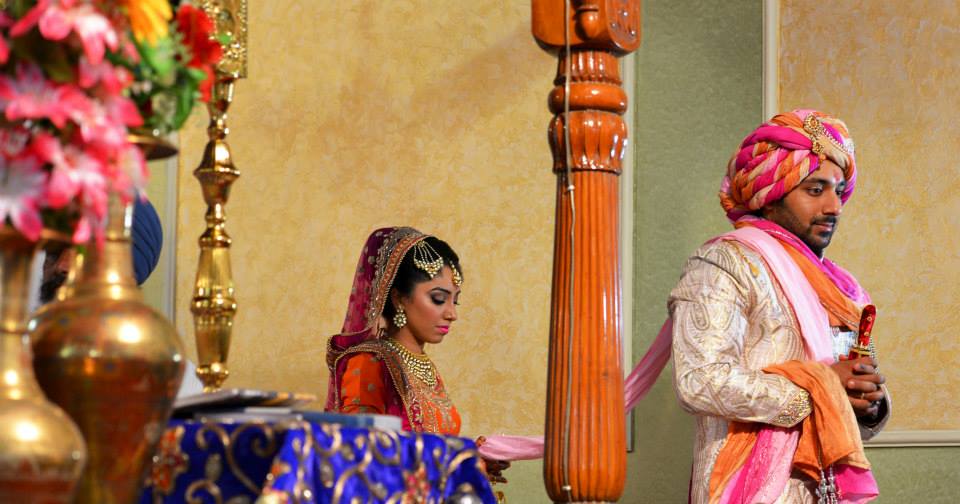 Bride and Groom Taking Pheras by Nitin Tanwar Wedding-photography | Weddings Photos & Ideas