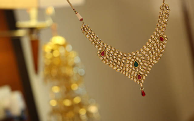 Stunning Bridal Polki Necklace by Kshitij Gupta Bridal-jewellery-and-accessories | Weddings Photos & Ideas