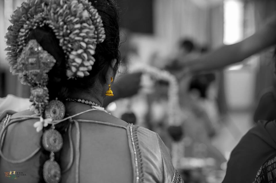 Gorgeous Gold Jhumki of South Indian Bride by Bharath Venkatesh Wedding-photography | Weddings Photos & Ideas