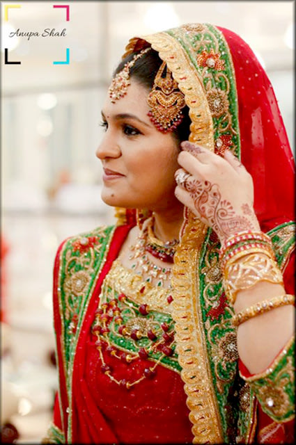 Ravishing Red! by Anupa Shah Wedding-photography Bridal-jewellery-and-accessories Bridal-makeup | Weddings Photos & Ideas