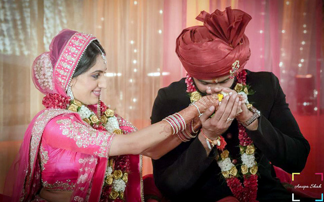 Whimsical Couple On Their D-Day! by Anupa Shah Wedding-photography Groom-wear-and-accessories | Weddings Photos & Ideas