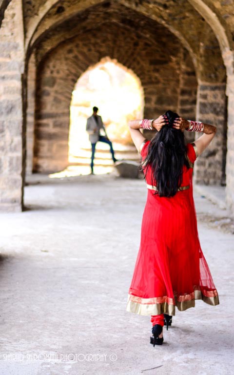 Looking For Him! by Sharad Shiromani photography Wedding-photography | Weddings Photos & Ideas