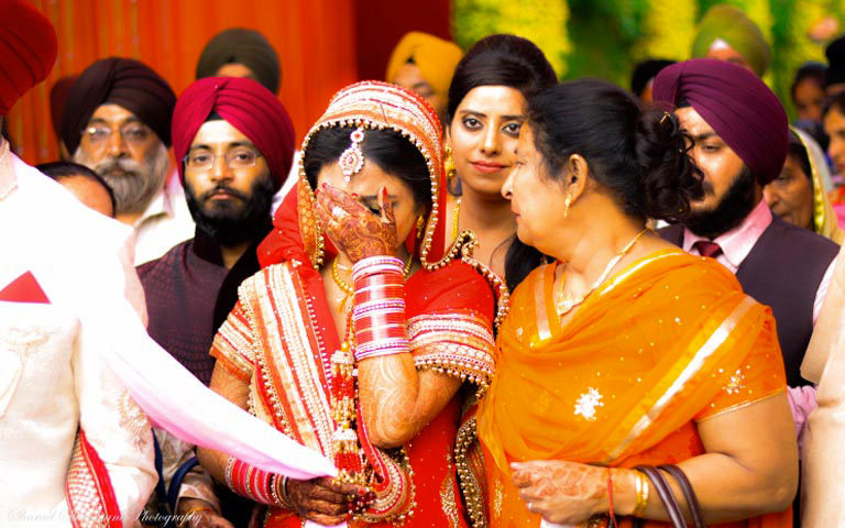 Emotional Bride ON Her Special Day! by Sharad Shiromani Wedding-photography Bridal-jewellery-and-accessories | Weddings Photos & Ideas