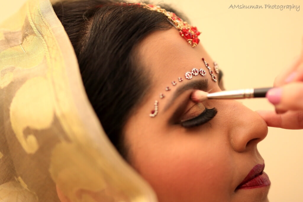 Bride Getting Ready For Her D-Day! by Amshuman Wedding-photography Bridal-makeup | Weddings Photos & Ideas