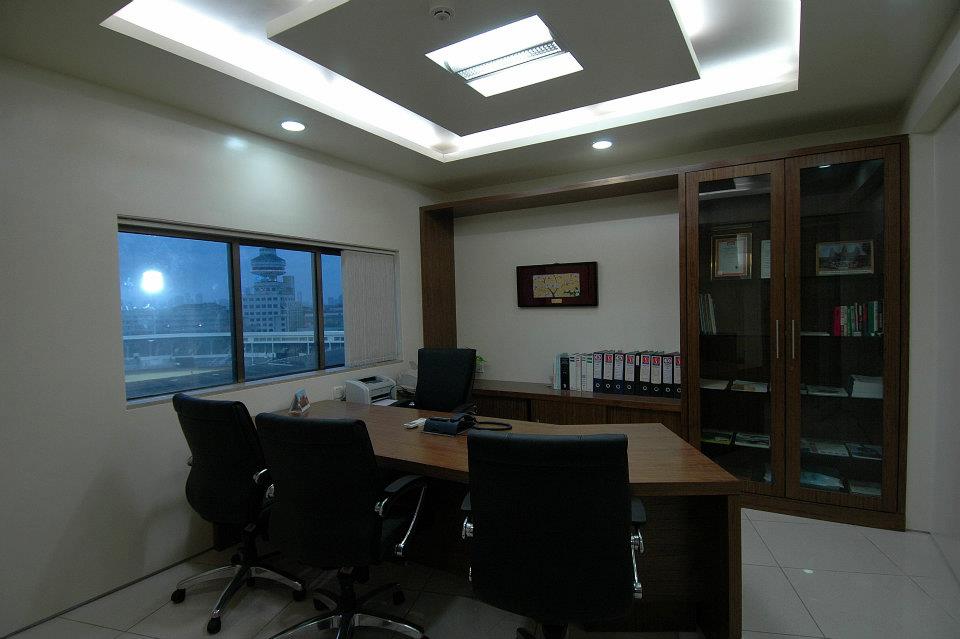 Wooden Furnished office Cabin With Designer False ceiling by Hoshedaar Eruch Carnac Modern | Interior Design Photos & Ideas