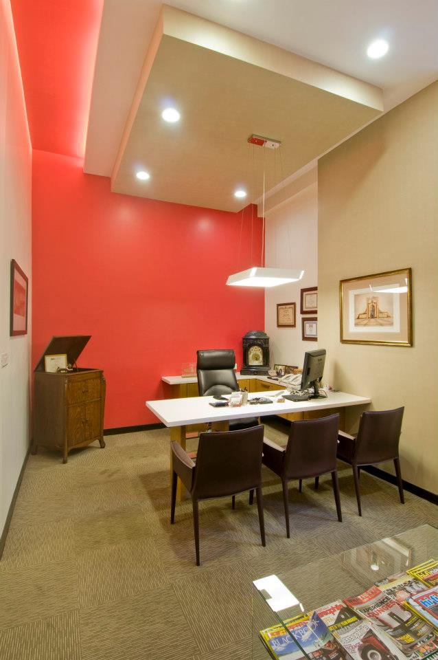 Office Cabin With Tinge of Orange And U-Shape Table And Chair by Hoshedaar Eruch Carnac Modern | Interior Design Photos & Ideas