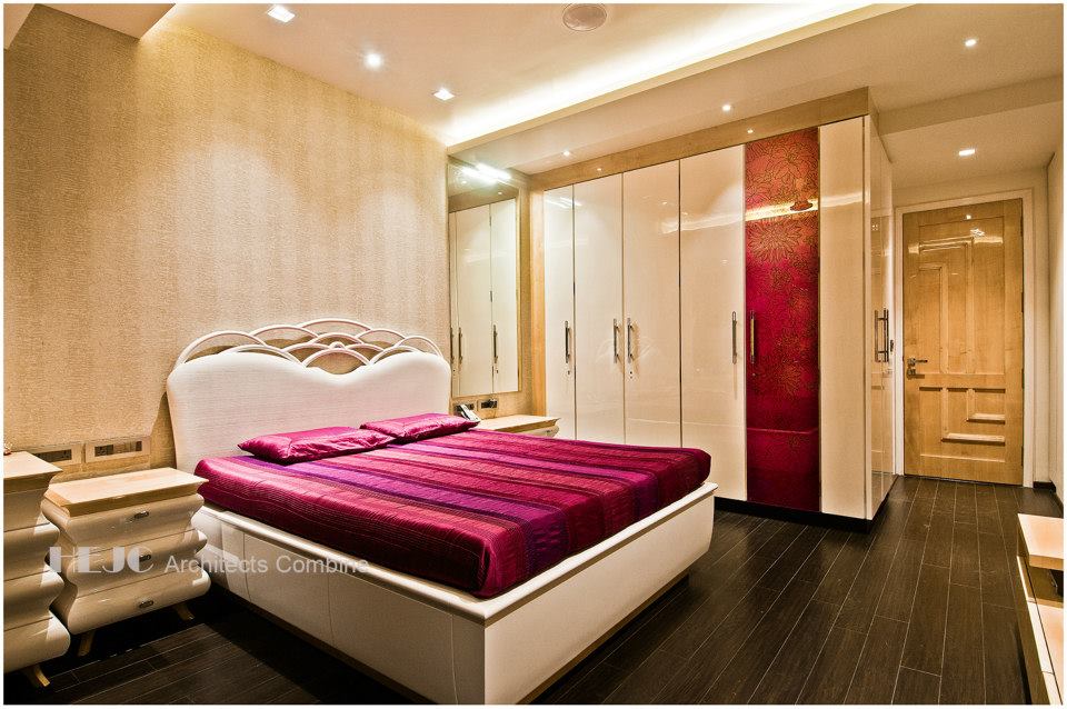 Royal Bedroom With Designer Bed And Wardobe by Hoshedaar Eruch Carnac Bedroom Contemporary | Interior Design Photos & Ideas