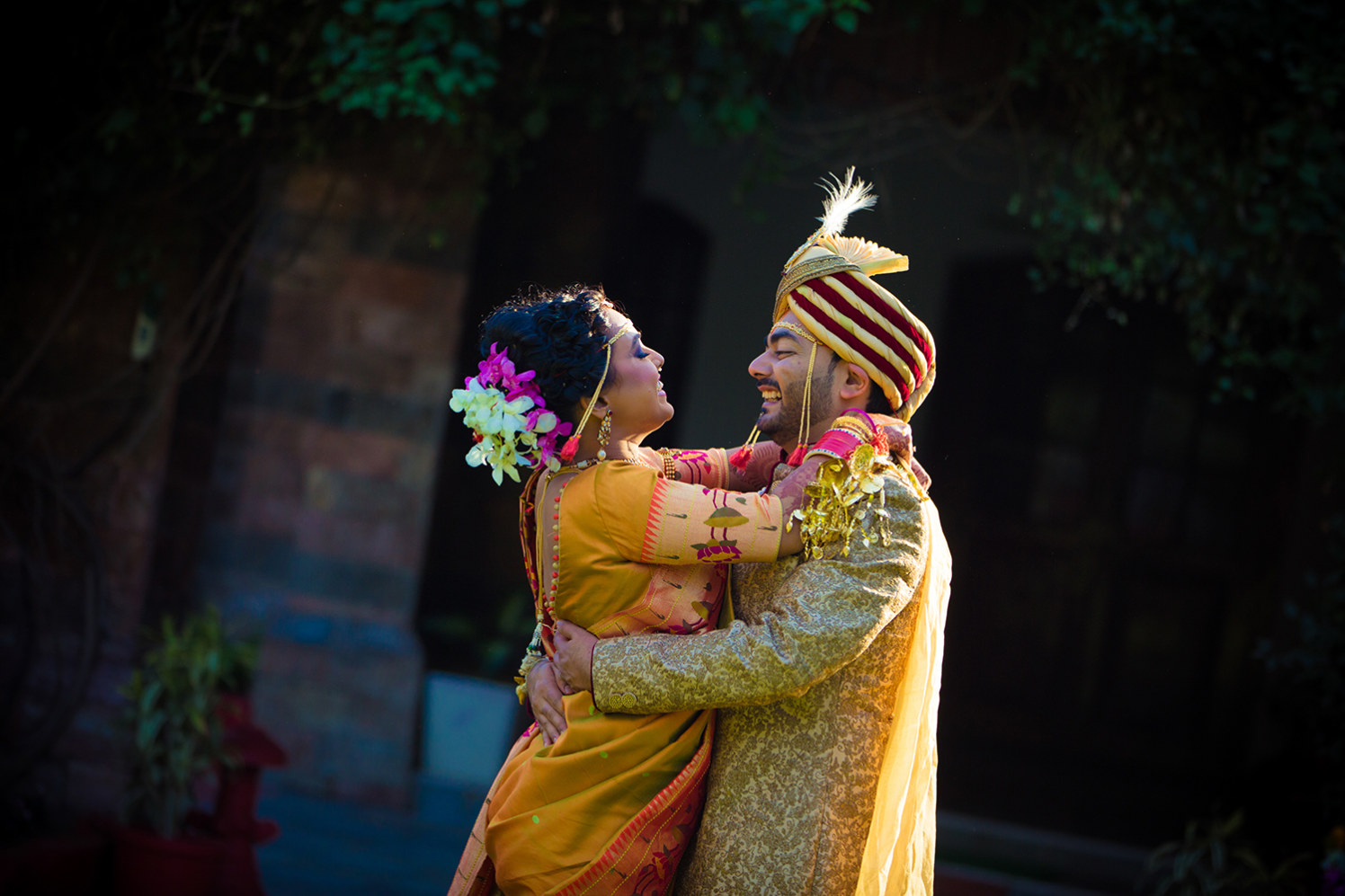 Marathi Bride and Groom Wearing Trendy Outfits by Bosco Naveen Wedding-photography | Weddings Photos & Ideas