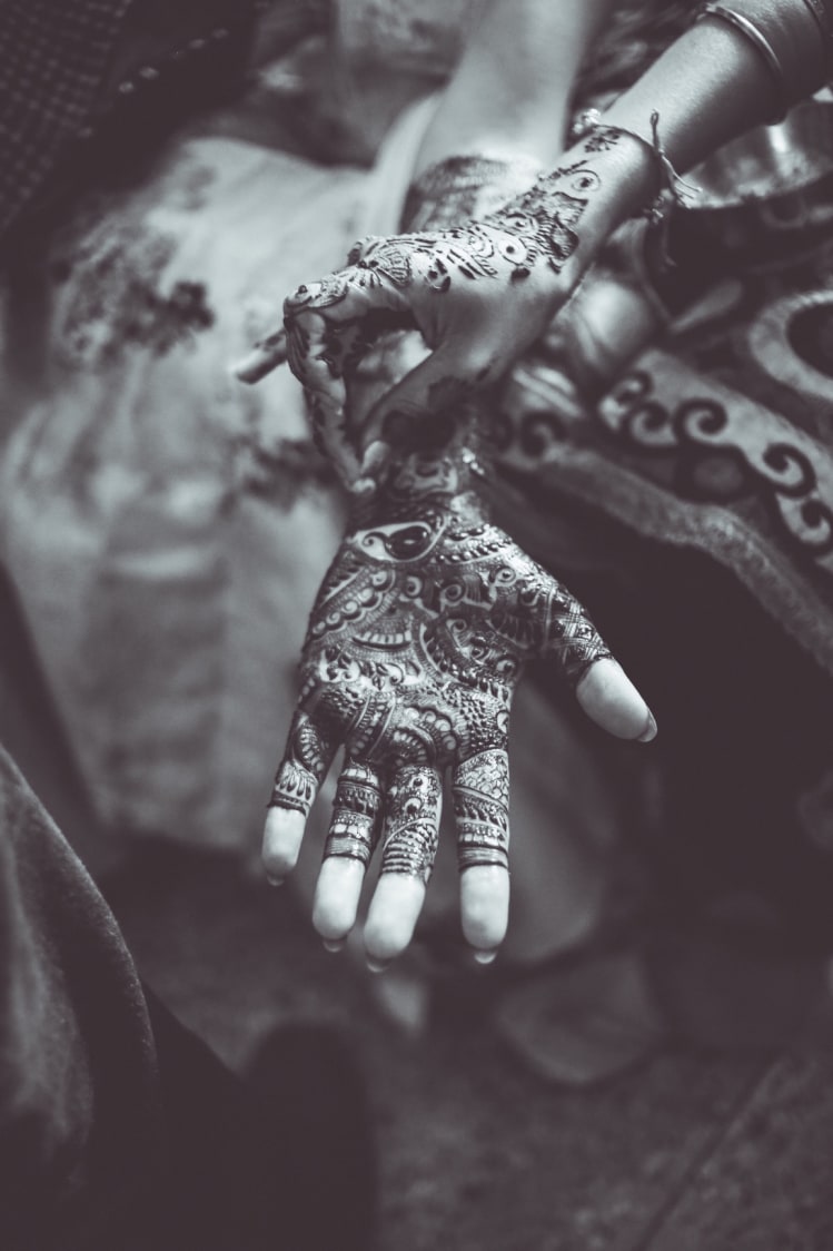 Beautiful bridal mehendi by Frame Fantasy Wedding-photography | Weddings Photos & Ideas