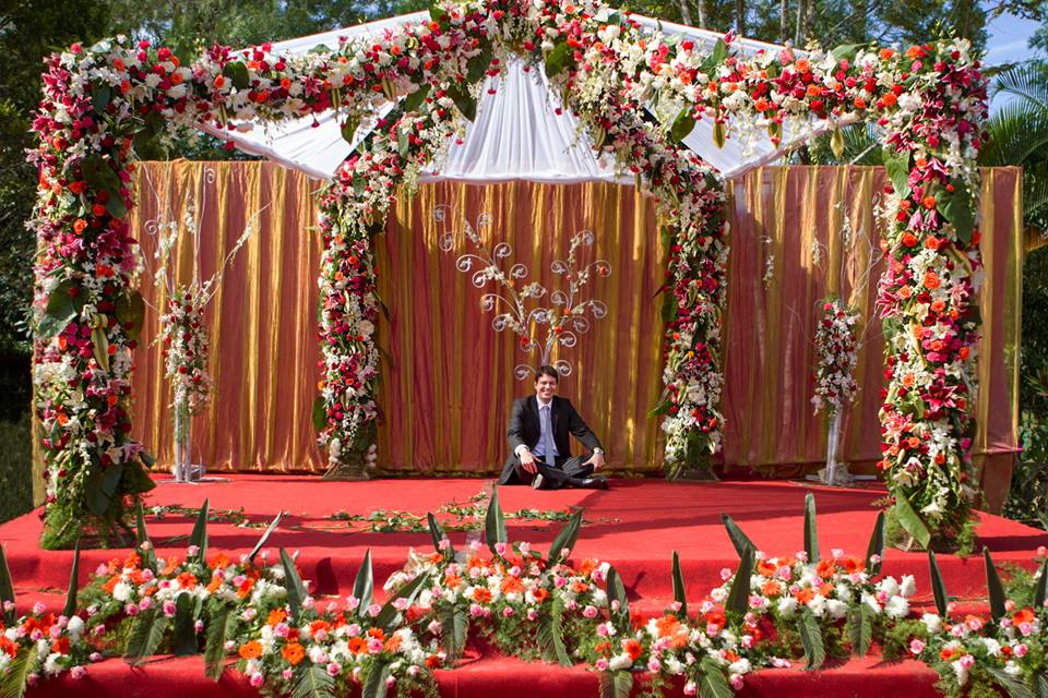 Stunning groom shot at his wedding venue by Imageirie Wedding-photography | Weddings Photos & Ideas