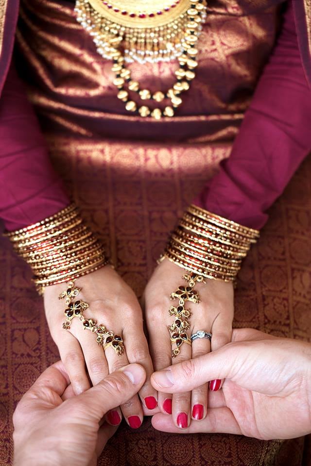 Bridal hand shot by Imageirie Wedding-photography | Weddings Photos & Ideas