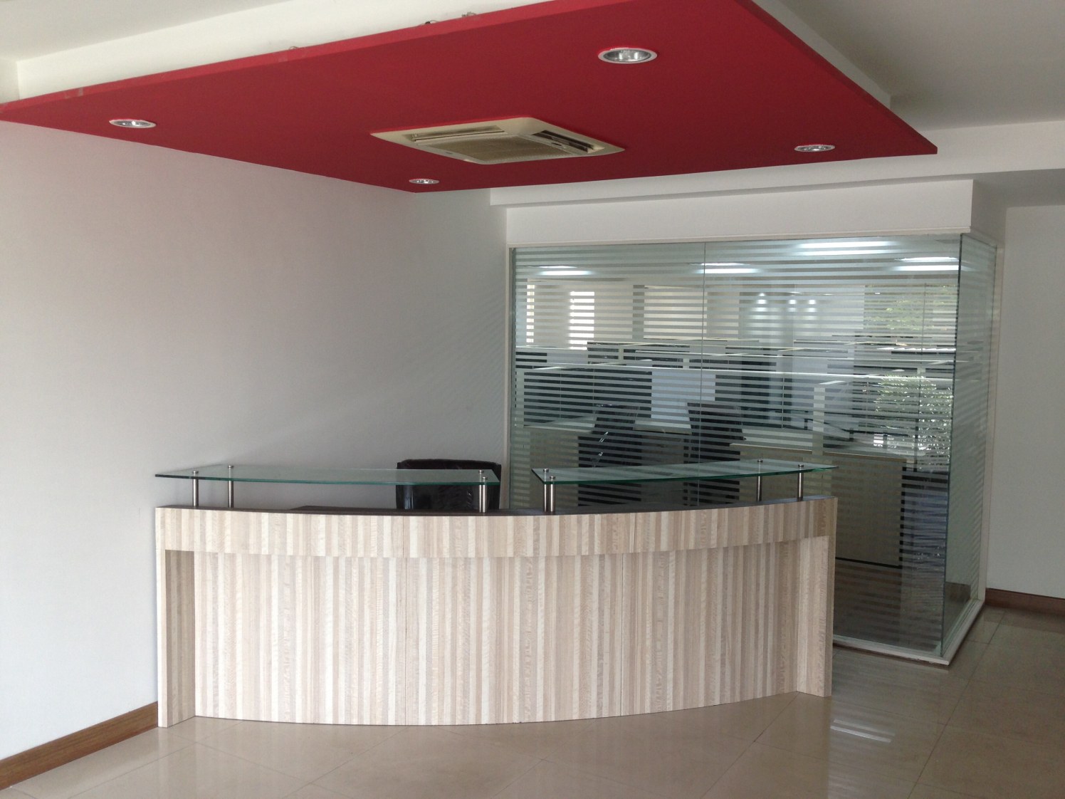 Office Reception With False Ceiling And Glass Partition by Imran Ahmed Baig Contemporary | Interior Design Photos & Ideas
