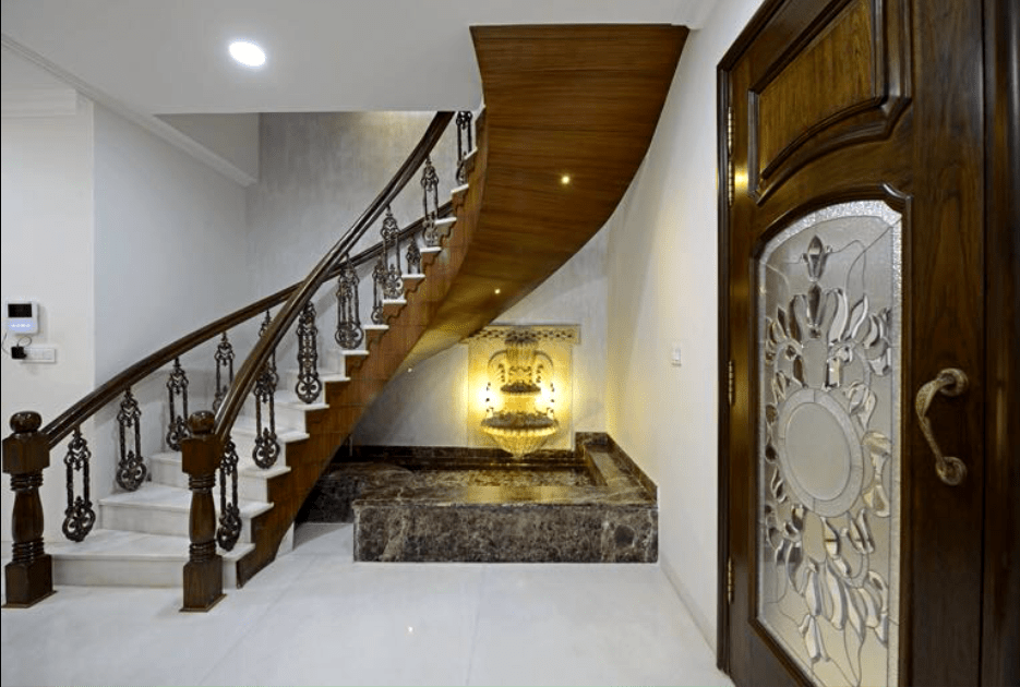 Twisted Style Wooden Staircase by Deepak Sharma Indoor-spaces Contemporary | Interior Design Photos & Ideas