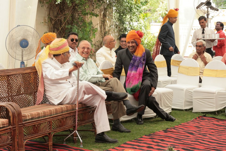 Merry gaze of guest by Storytellers & Artists Wedding-photography | Weddings Photos & Ideas