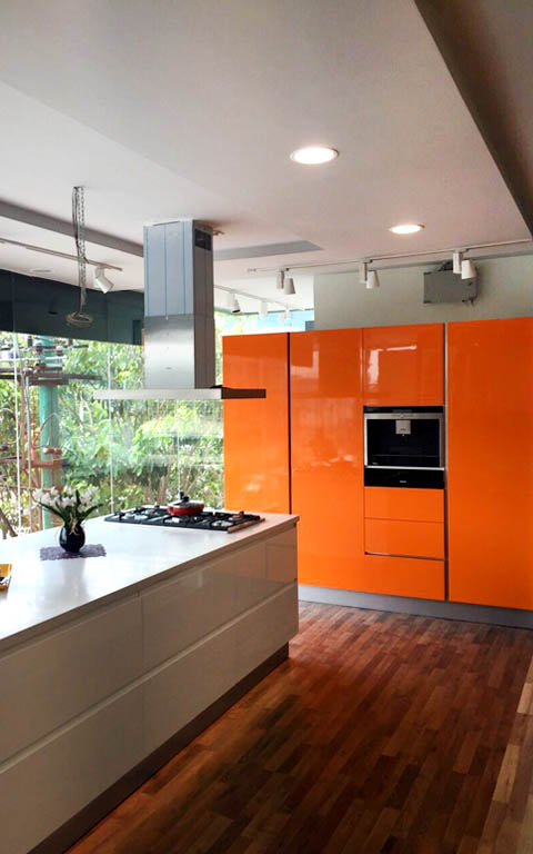 Modern open island modular kitchen by ANTARANGNI INTERIOR P LTD Modular-kitchen | Interior Design Photos & Ideas