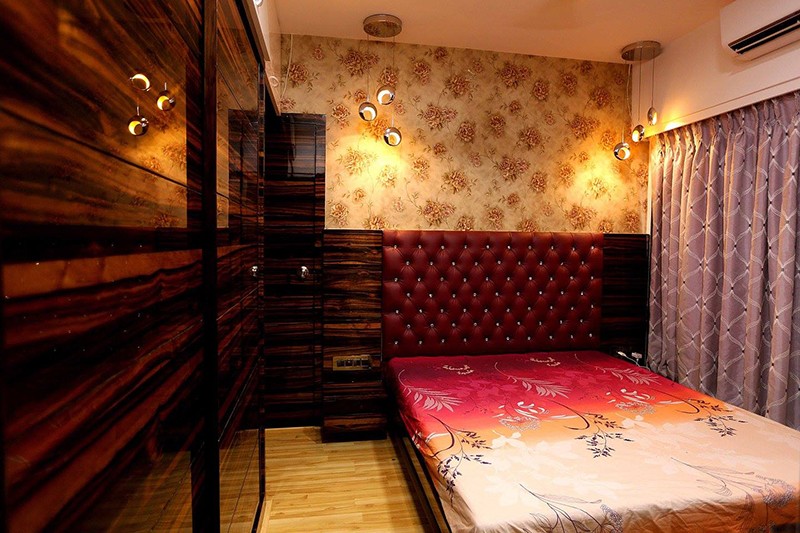 3-D effect red themed master bedroom decor by Amitus EPC Projects Pvt Ltd Bedroom | Interior Design Photos & Ideas