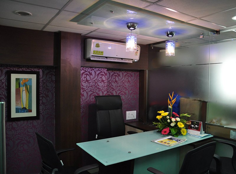 Modern cubicle style office decor by Amitus EPC Projects Pvt Ltd | Interior Design Photos & Ideas