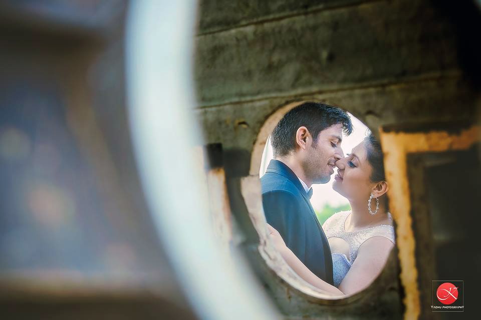 Immersed in love by Yadhu photography Wedding-photography | Weddings Photos & Ideas