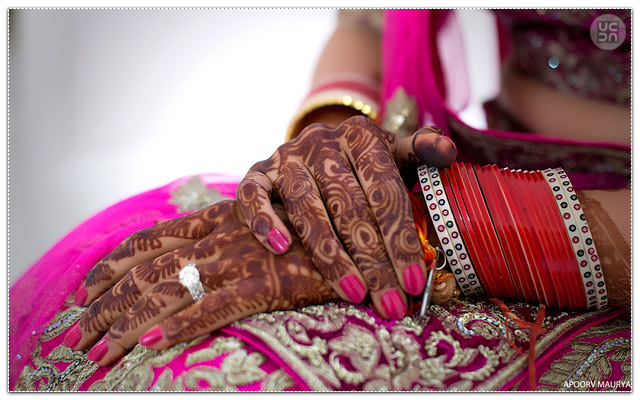 Candid Wedding Moment by Apoorv Maurya Wedding-photography Bridal-jewellery-and-accessories | Weddings Photos & Ideas