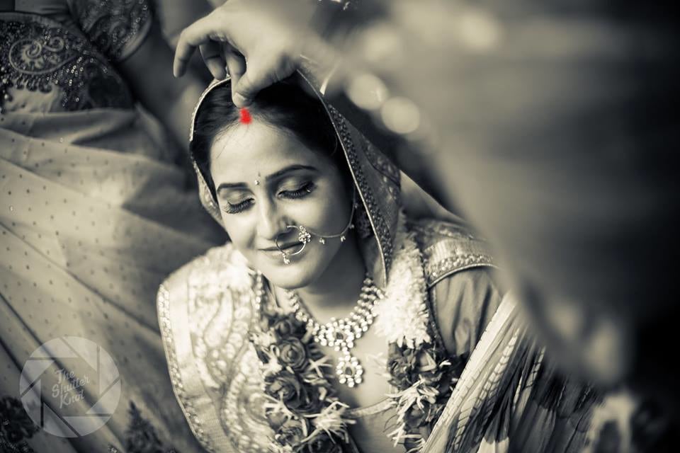 Auspicious Sindoor Ceremony by Viral Shah Wedding-photography | Weddings Photos & Ideas
