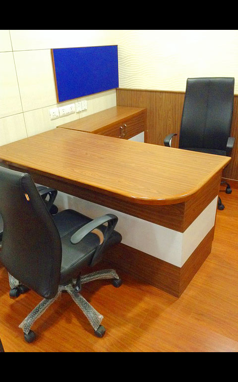 Modern cellular style office decor by Rajiv Marwah and Associates Modern | Interior Design Photos & Ideas