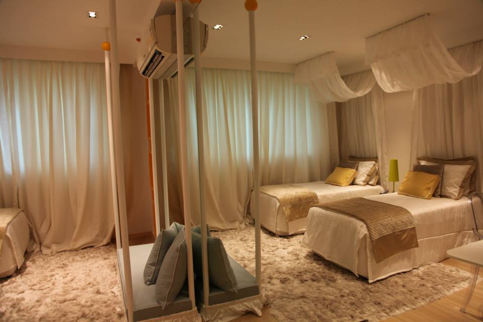 Neutral theme master bedroom decor by Bhoomi Ink Architects Bedroom Modern | Interior Design Photos & Ideas