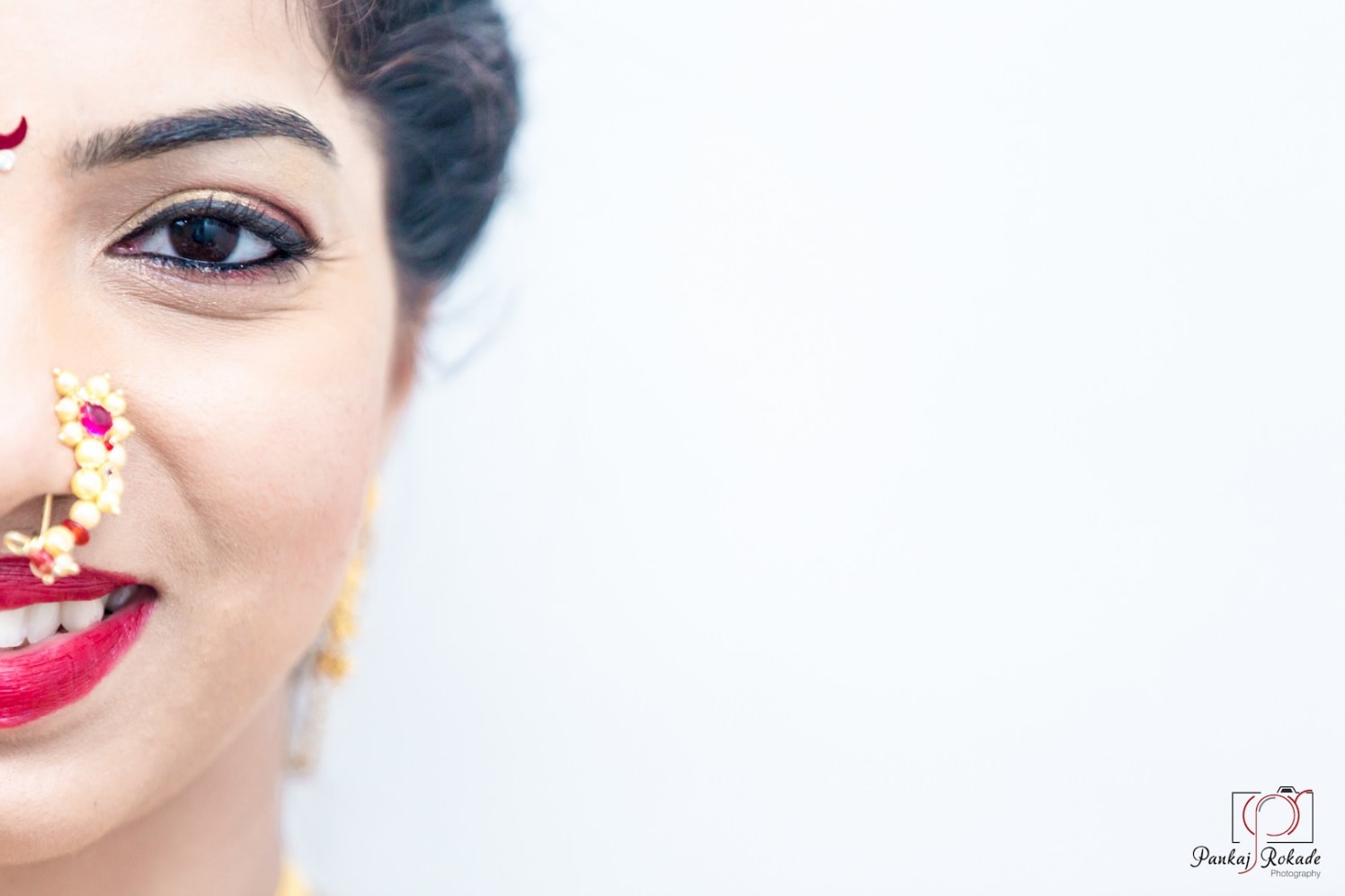 A beautiful smiling portrait of the bride by Pankaj Rokade Photography Wedding-photography | Weddings Photos & Ideas