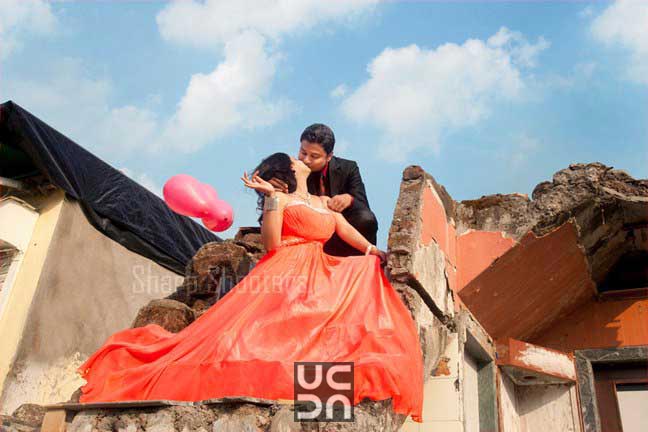 Kissing each other by Sharp Shooters International Wedding-photography | Weddings Photos & Ideas