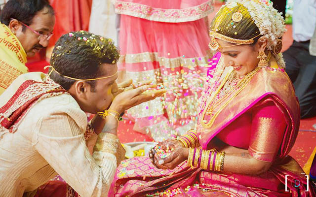 Marathi Couple Having Fun During Their Wedding by Dhanika Choksi Wedding-photography | Weddings Photos & Ideas