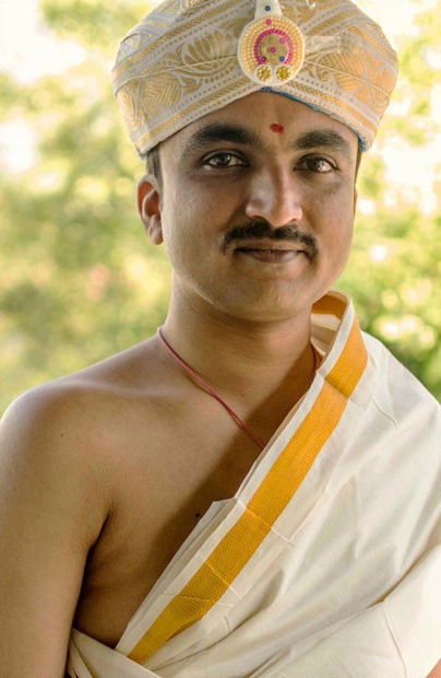 Turban Ideas For South Indian Grooms by Souvik Nandi Groom-wear-and-accessories | Weddings Photos & Ideas
