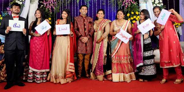 Family time and wishes by Neerja N. Photography Wedding-photography | Weddings Photos & Ideas