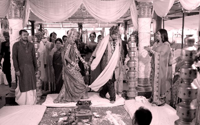 Auspicious pheras of togetherness by Neerja N. Photography Wedding-photography | Weddings Photos & Ideas