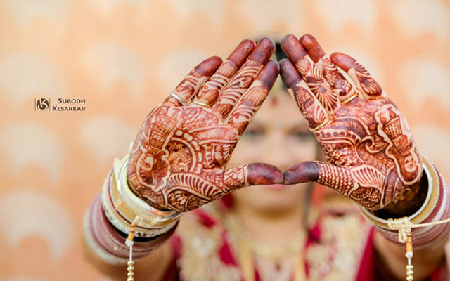 Timeless and stunning henna by Krazy Moments Wedding-photography | Weddings Photos & Ideas