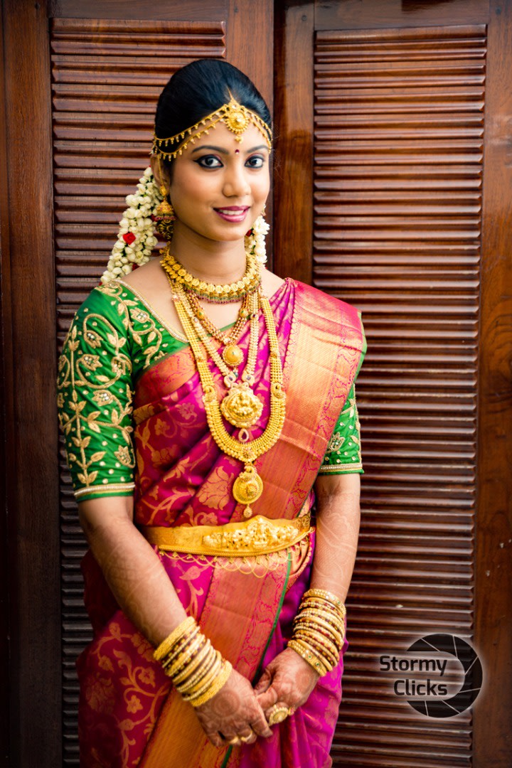 Gorgeous Bride Adorned With Gold Jewellery by Deepak Subramanian Wedding-dresses Bridal-jewellery-and-accessories | Weddings Photos & Ideas
