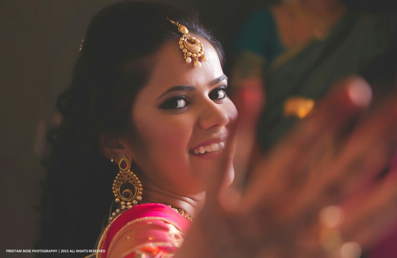 Bubbly bride smiling for the camera by Pixelpeppermint Wedding-photography | Weddings Photos & Ideas