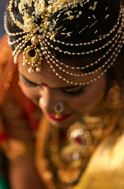 Maang tikka and pearls making the bride shine by Pixelpeppermint Wedding-photography | Weddings Photos & Ideas