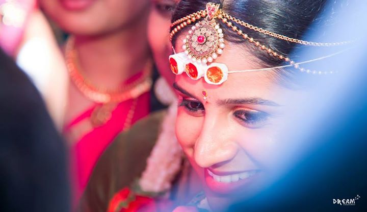 Candid bridal close up shot by Raghavendra Wedding-photography | Weddings Photos & Ideas