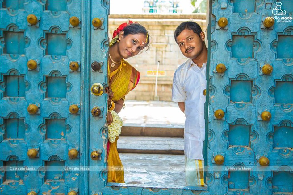 A splendid picture of the vibrant couple by Media Mads Wedding-photography | Weddings Photos & Ideas