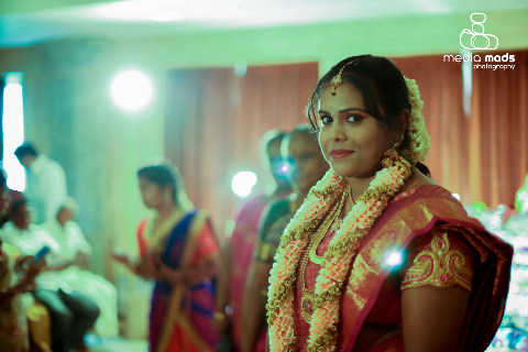 A lovely portrait of the elegant bride by Media Mads Wedding-photography | Weddings Photos & Ideas